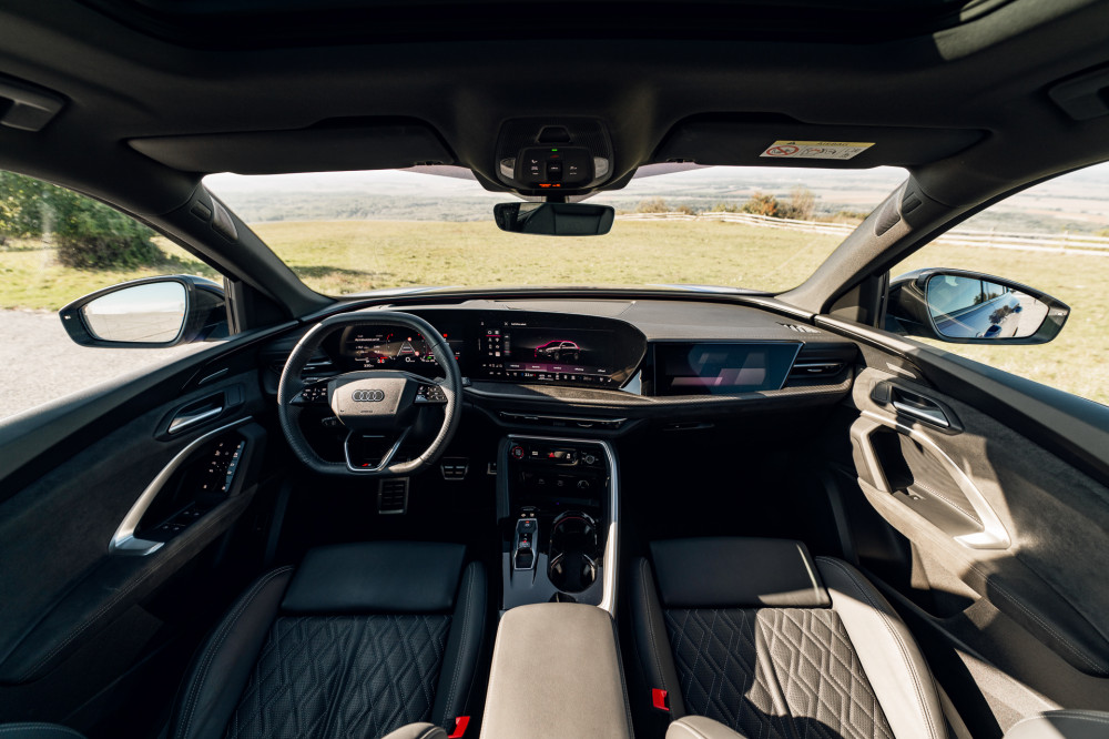 2025 Audi SQ5 TFSI quattro test